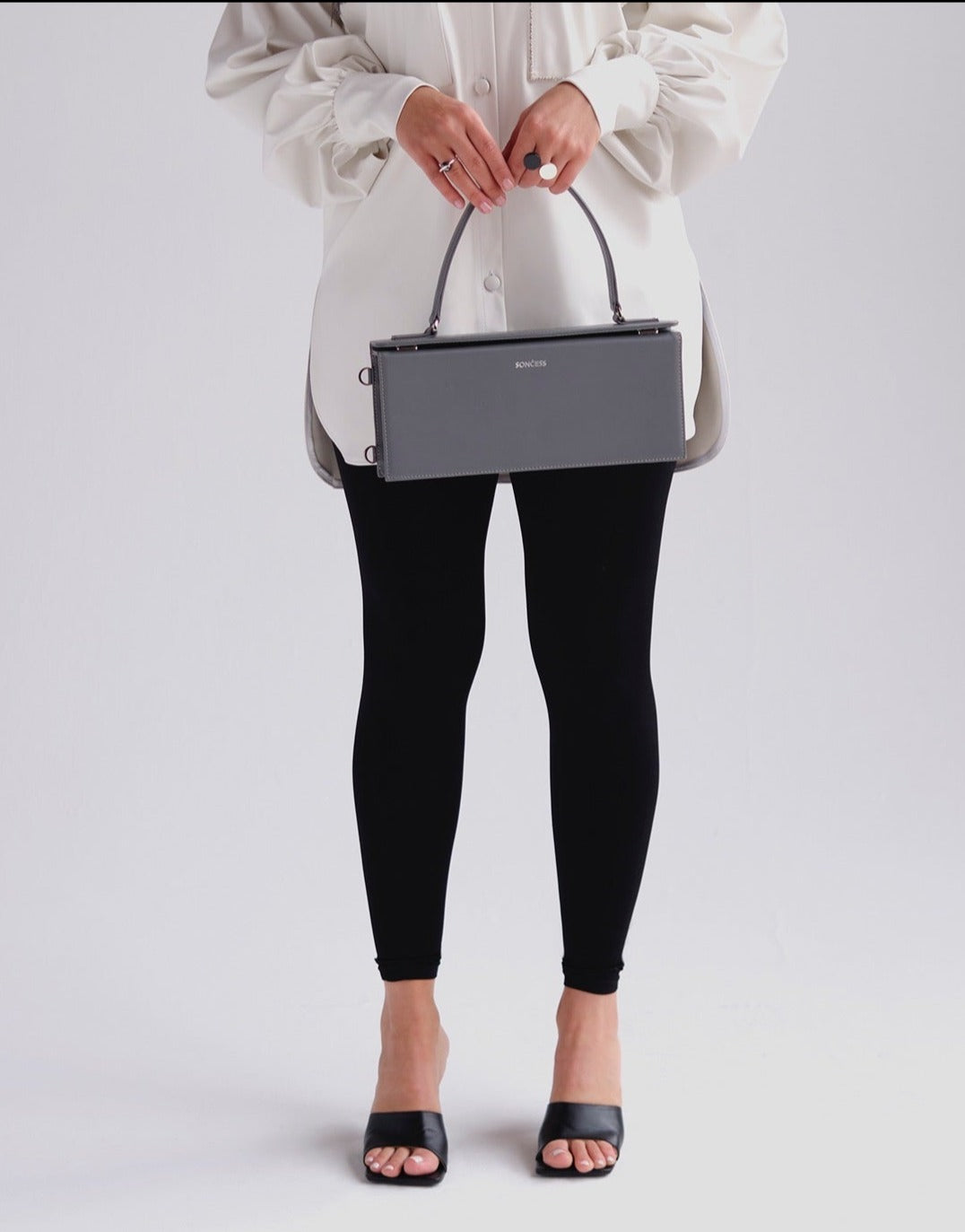 Structured rectangle shoulder bag in gray