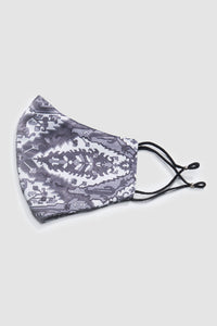 x POMMIE Vishapagorg silk face mask in black