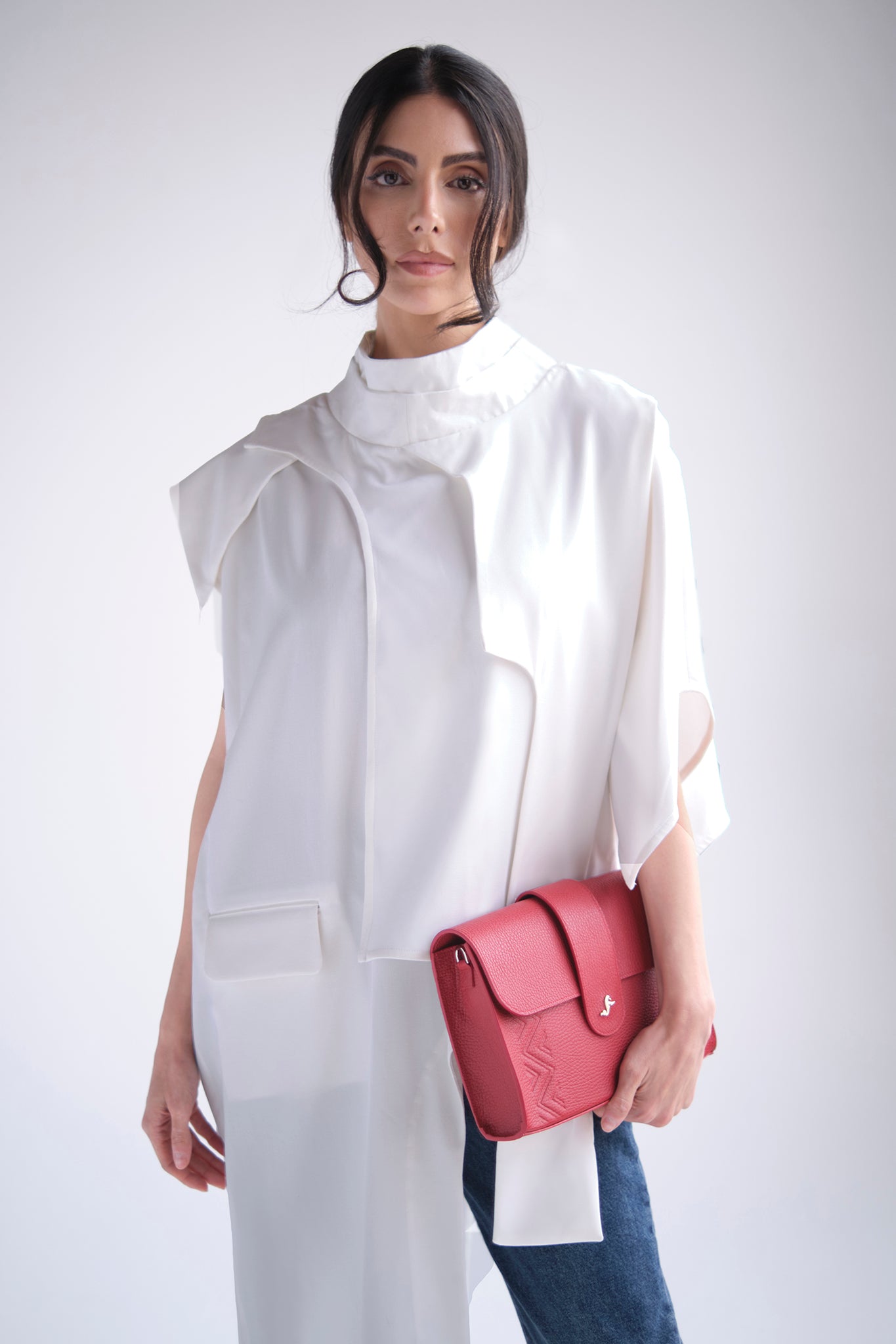 Kars leather clutch in red