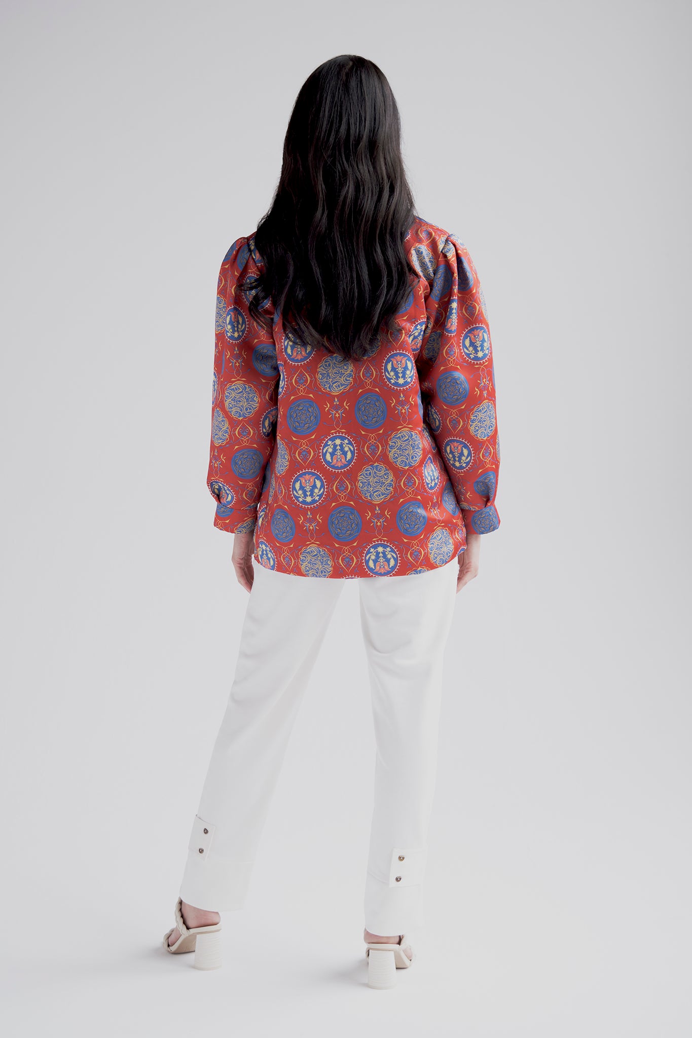 Relaxed cotton track pants with detachable tab cuffs in white